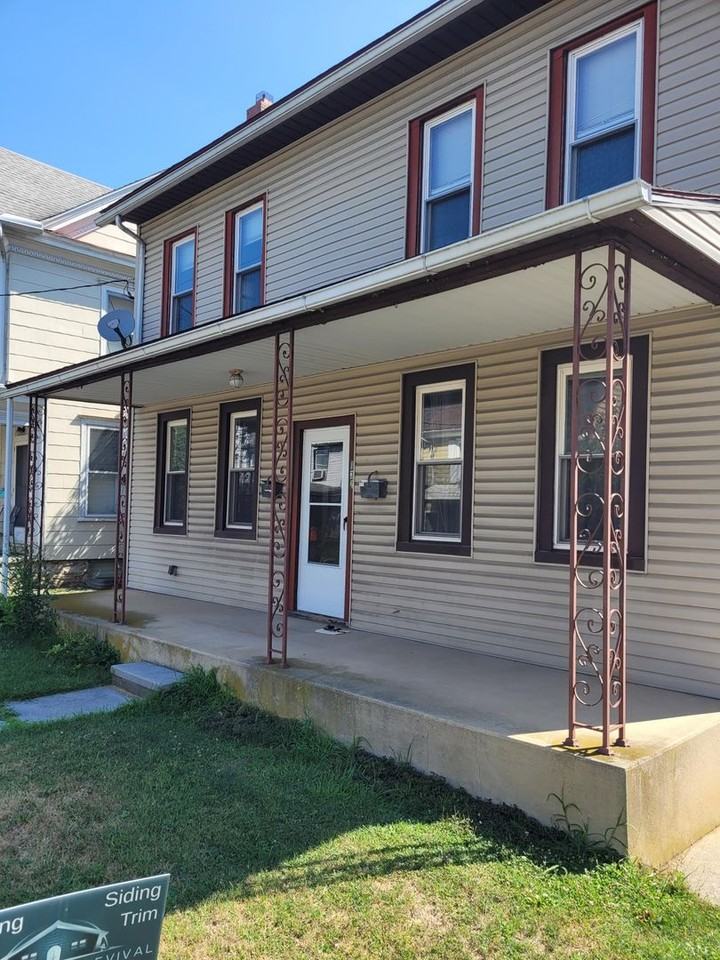 132 South 5th Ave - Photo 2 of 15