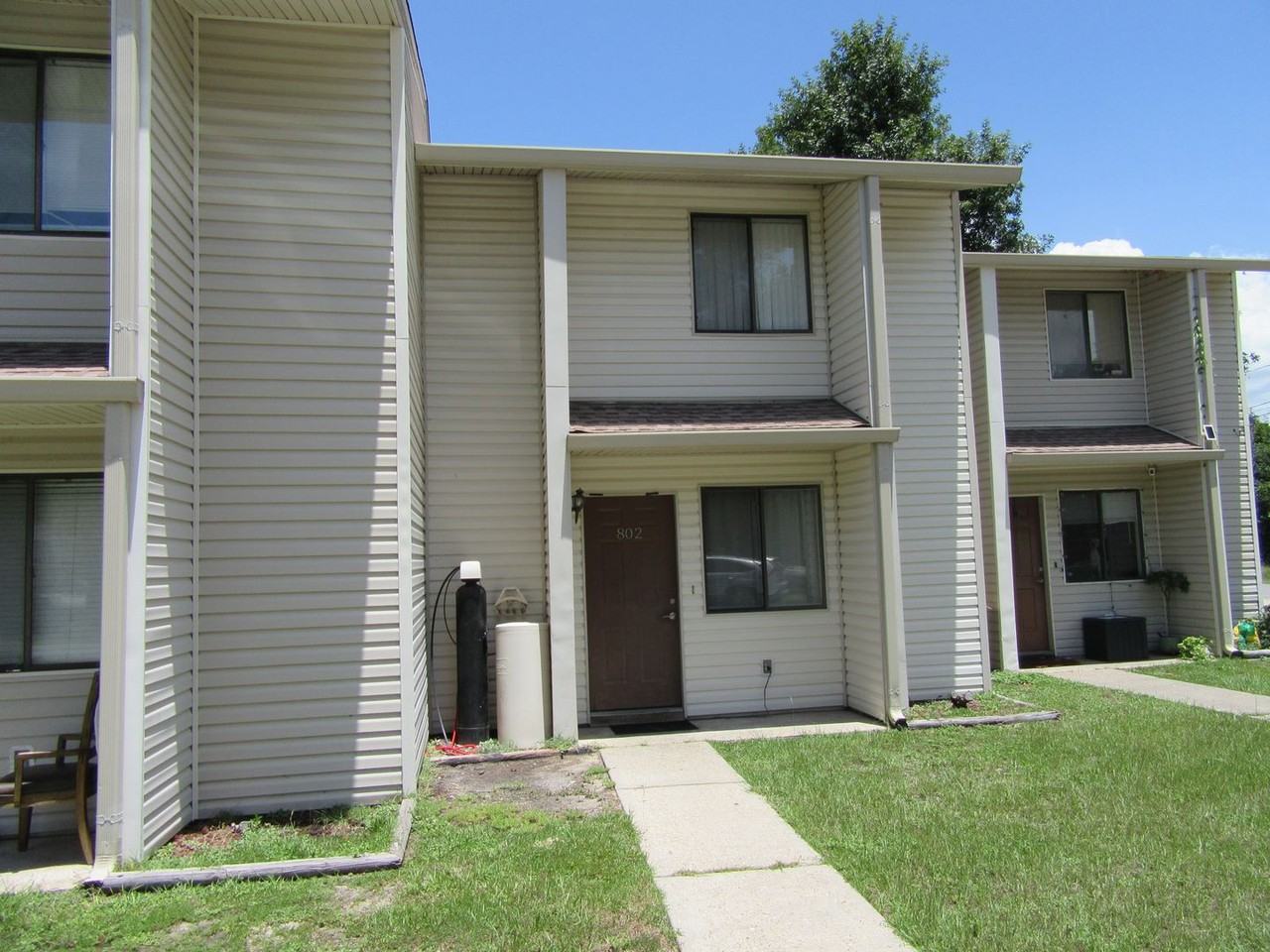 802 West St - Photo 2 of 21