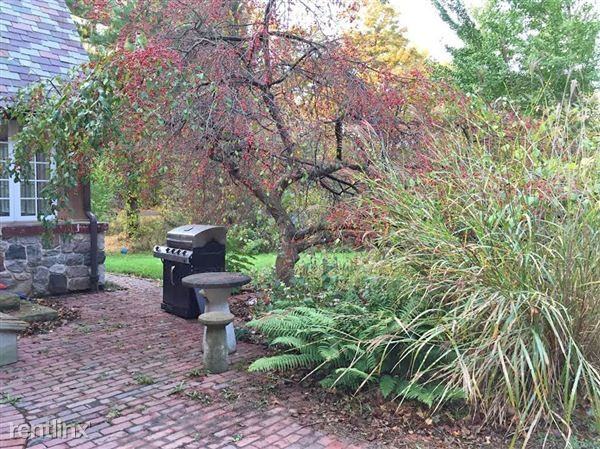 44506 Paw Paw Rd - Photo 3 of 10