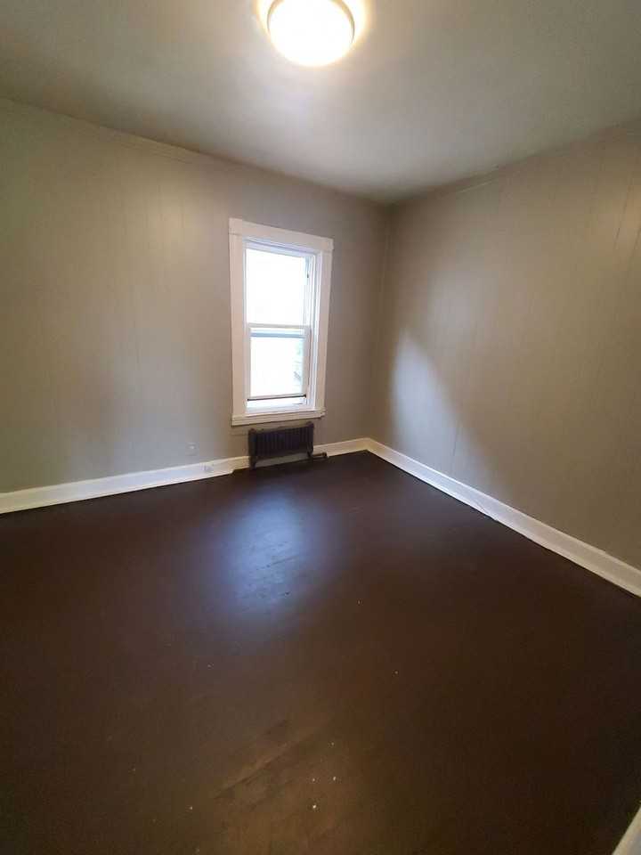 3052 N Buffum St - Photo 3 of 5