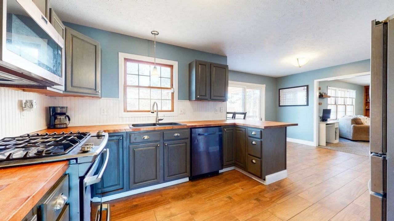 14 Kleggstone Cir - Photo 2 of 39