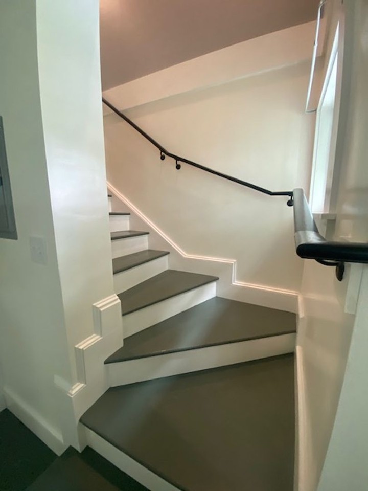 12 Lowell St - Photo 6 of 35