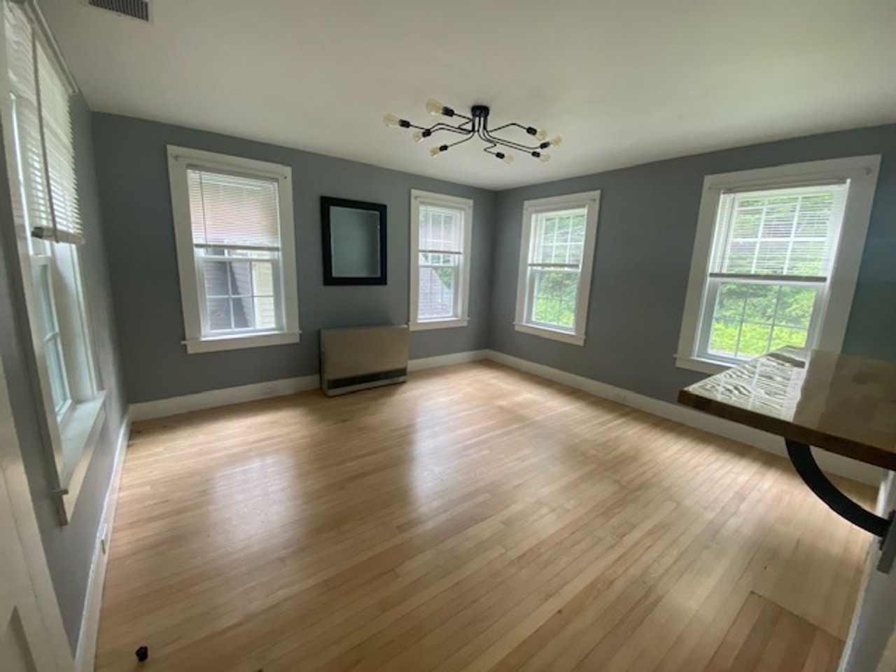 12 Lowell St - Photo 5 of 35