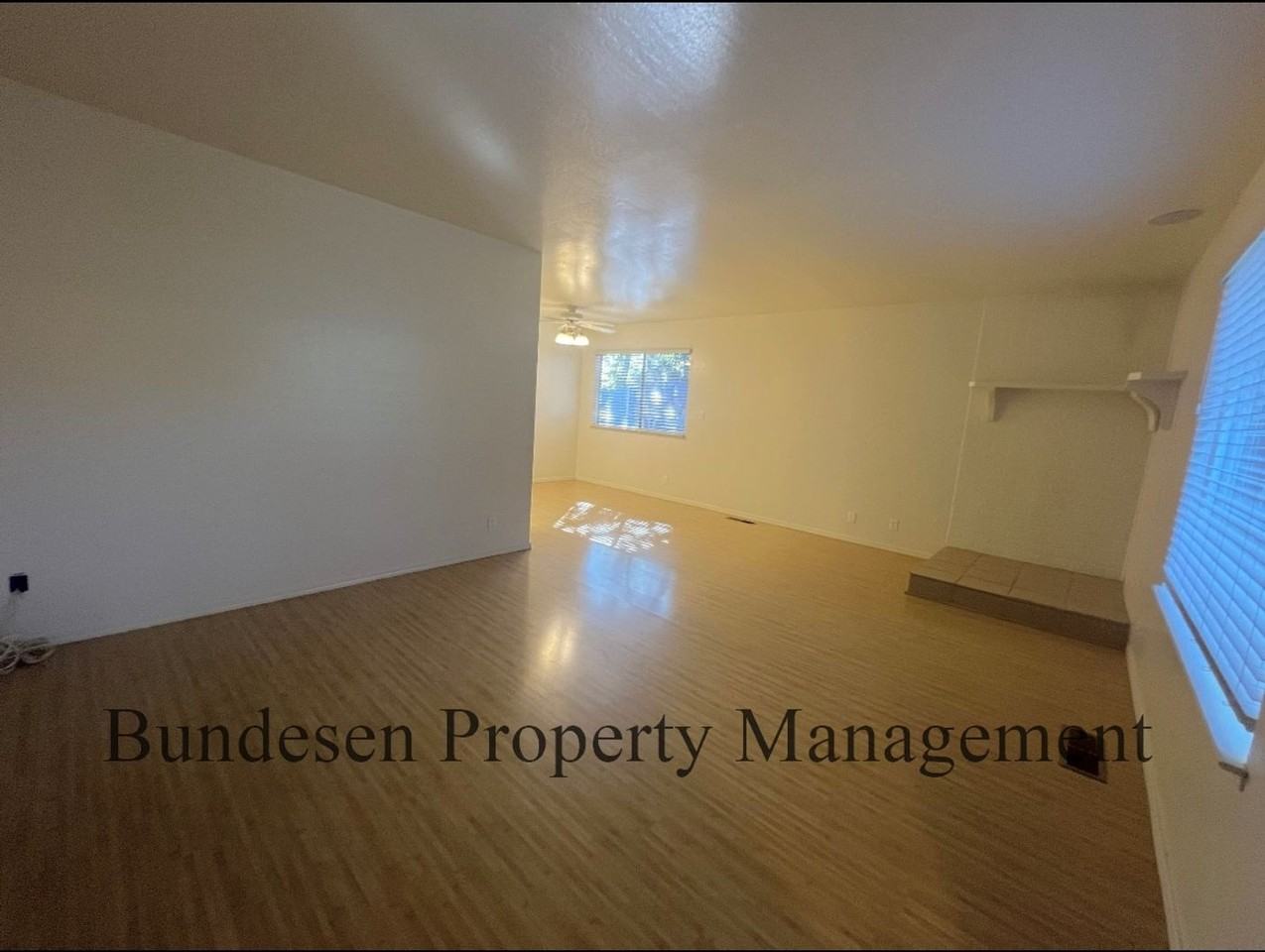1895 Stony Point Rd - Photo 3 of 23