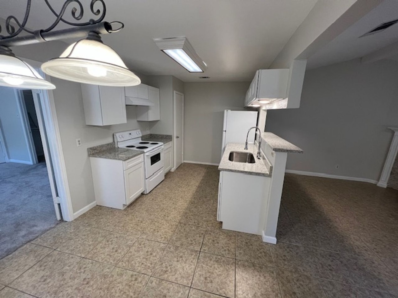 503 Cutty Trl - Photo 4 of 8