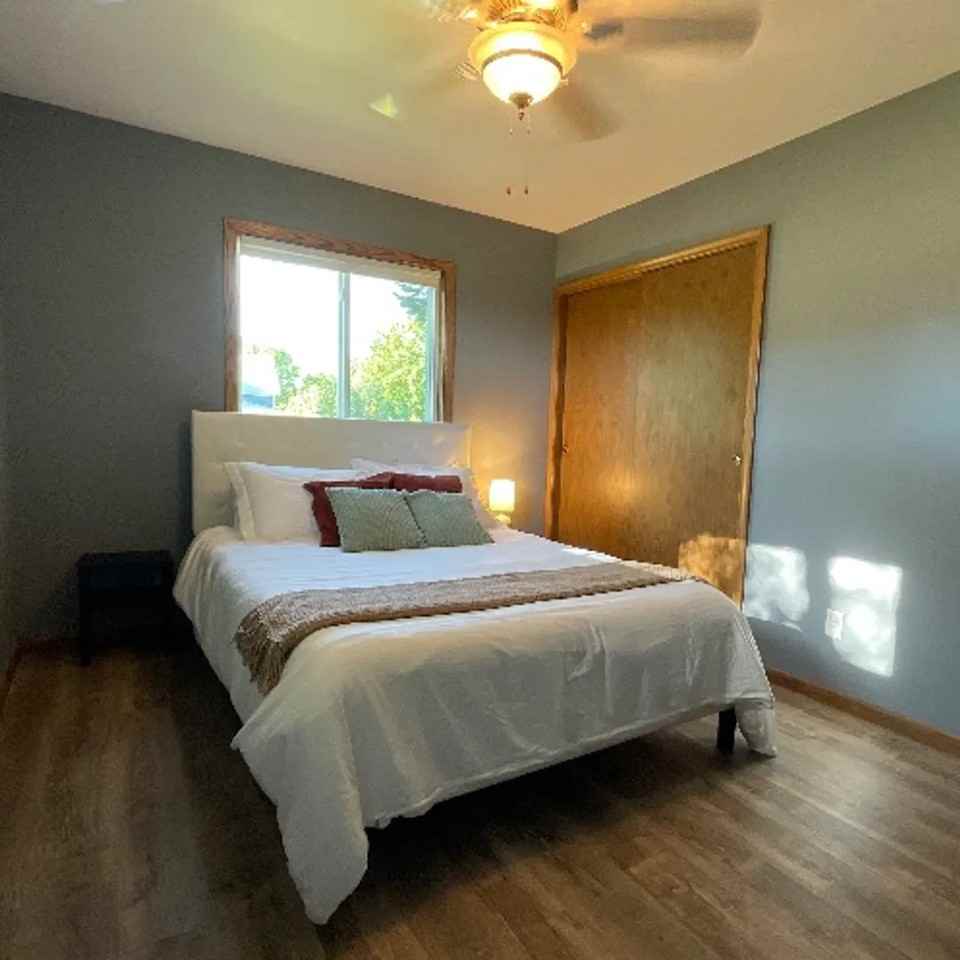 323 2nd Ave - Photo 3 of 13