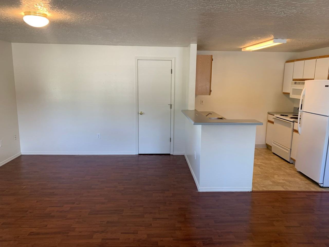 2230 S Amy Ave - Photo 3 of 13