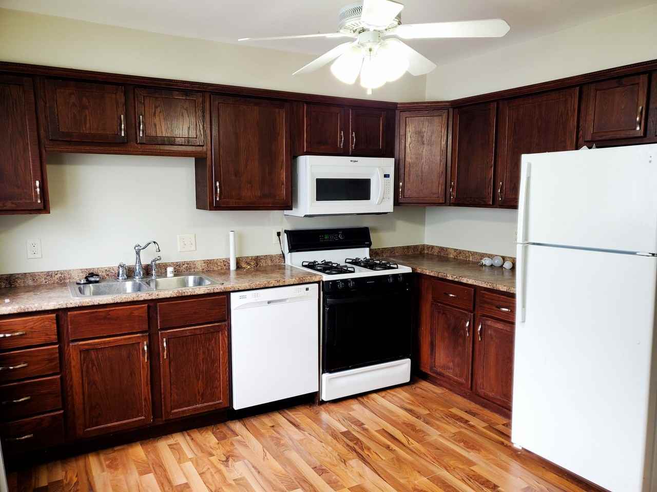 4005-4007 Claire St - Photo 2 of 11