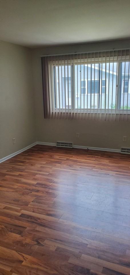 4005-4007 Claire St - Photo 3 of 11