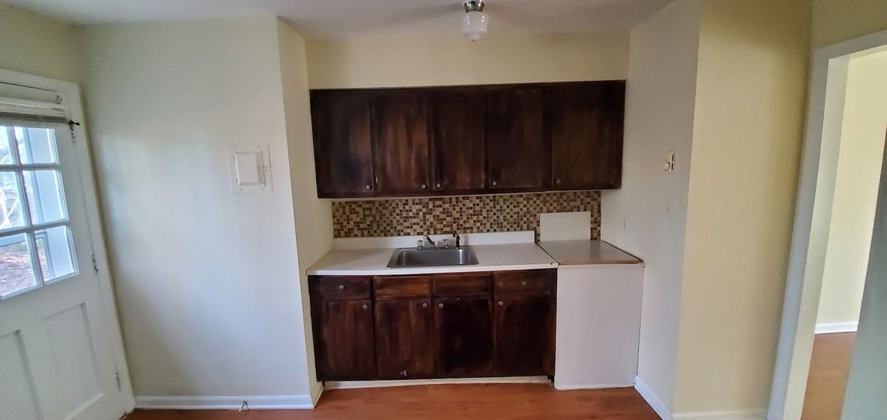 315 Elm Street - Photo 3 of 8