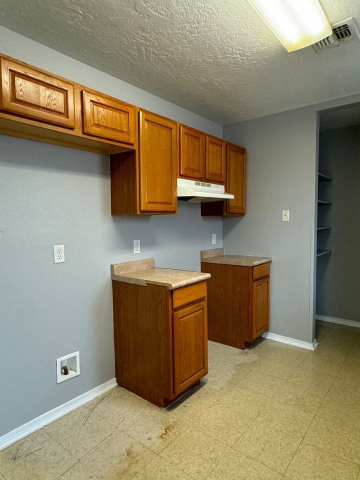 1817 Sw Jefferson Ave - Photo 3 of 9