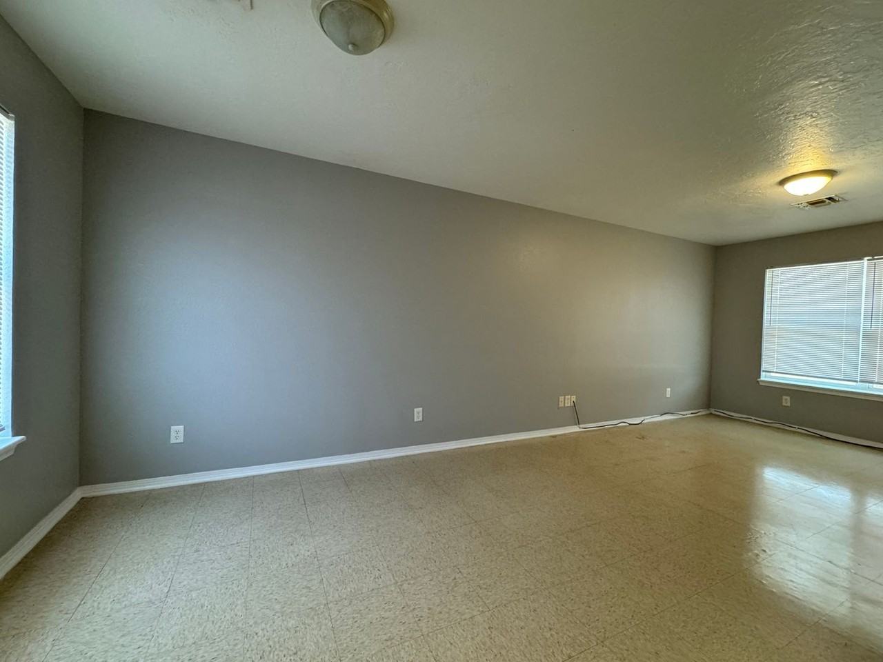 1817 Sw Jefferson Ave - Photo 6 of 9