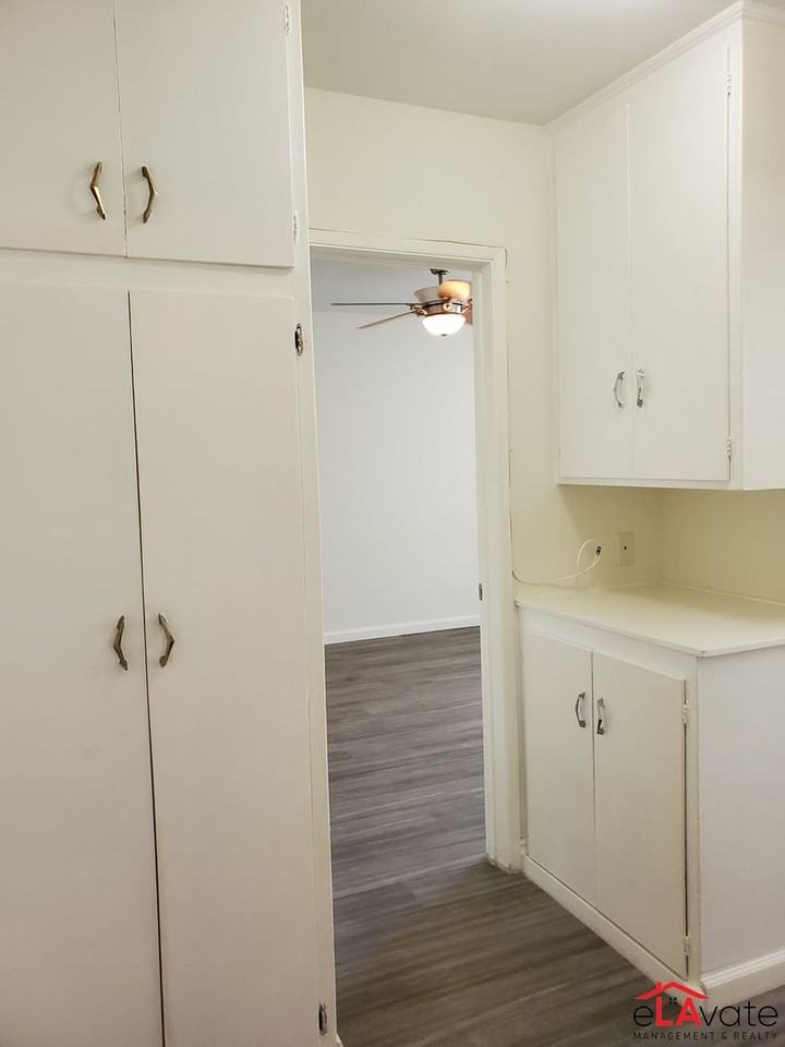 1005 N Curson Ave. - Photo 7 of 21