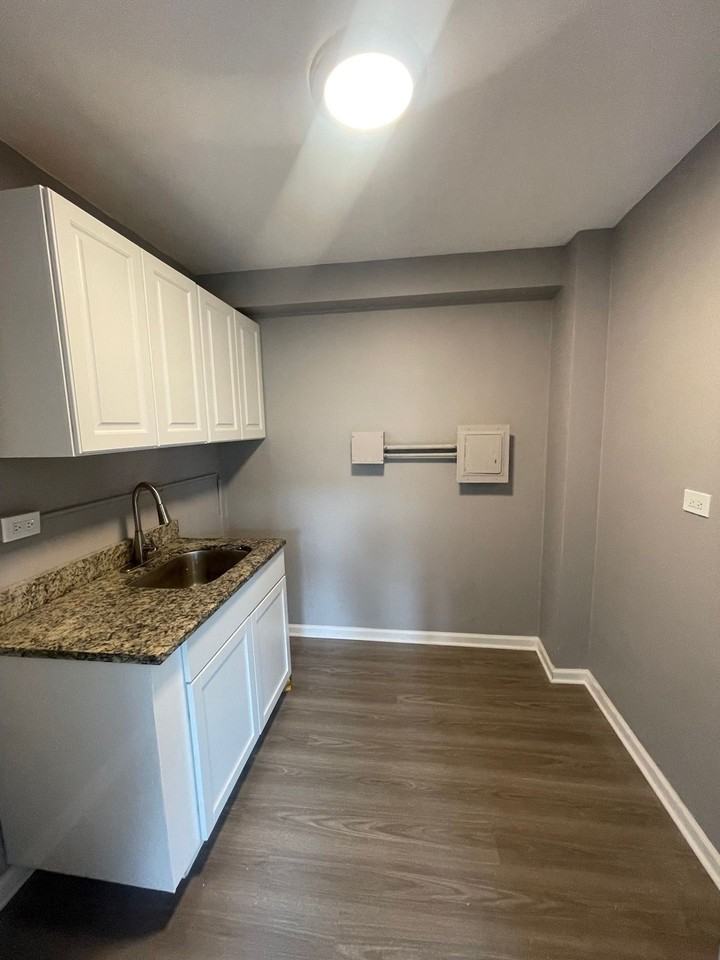 7500 S South Shore Dr. - Photo 2 of 17