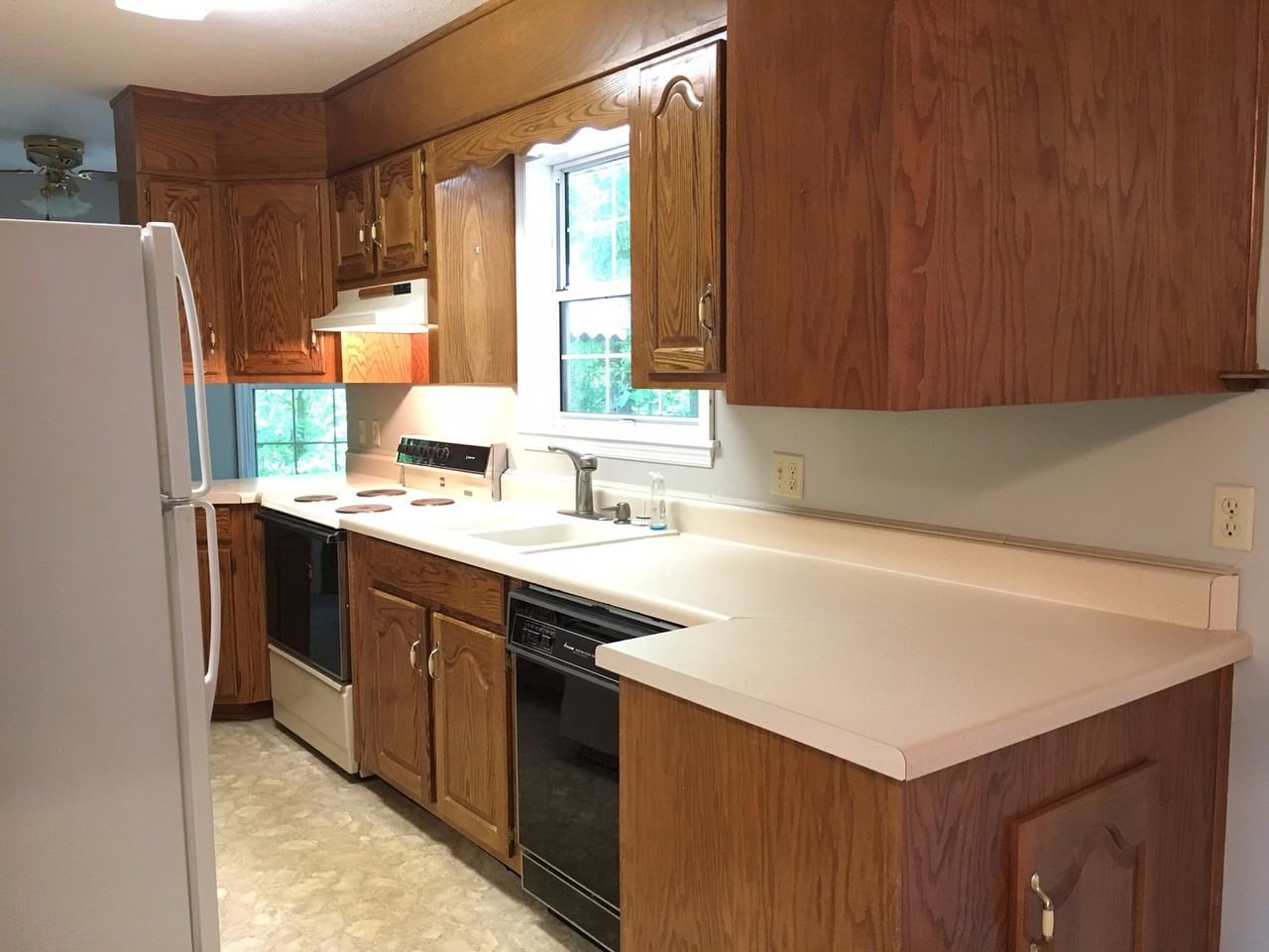 4084 Friendship Rd - Photo 5 of 27