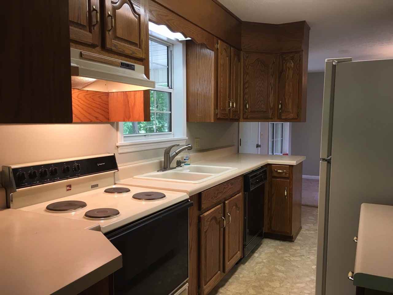 4084 Friendship Rd - Photo 6 of 27