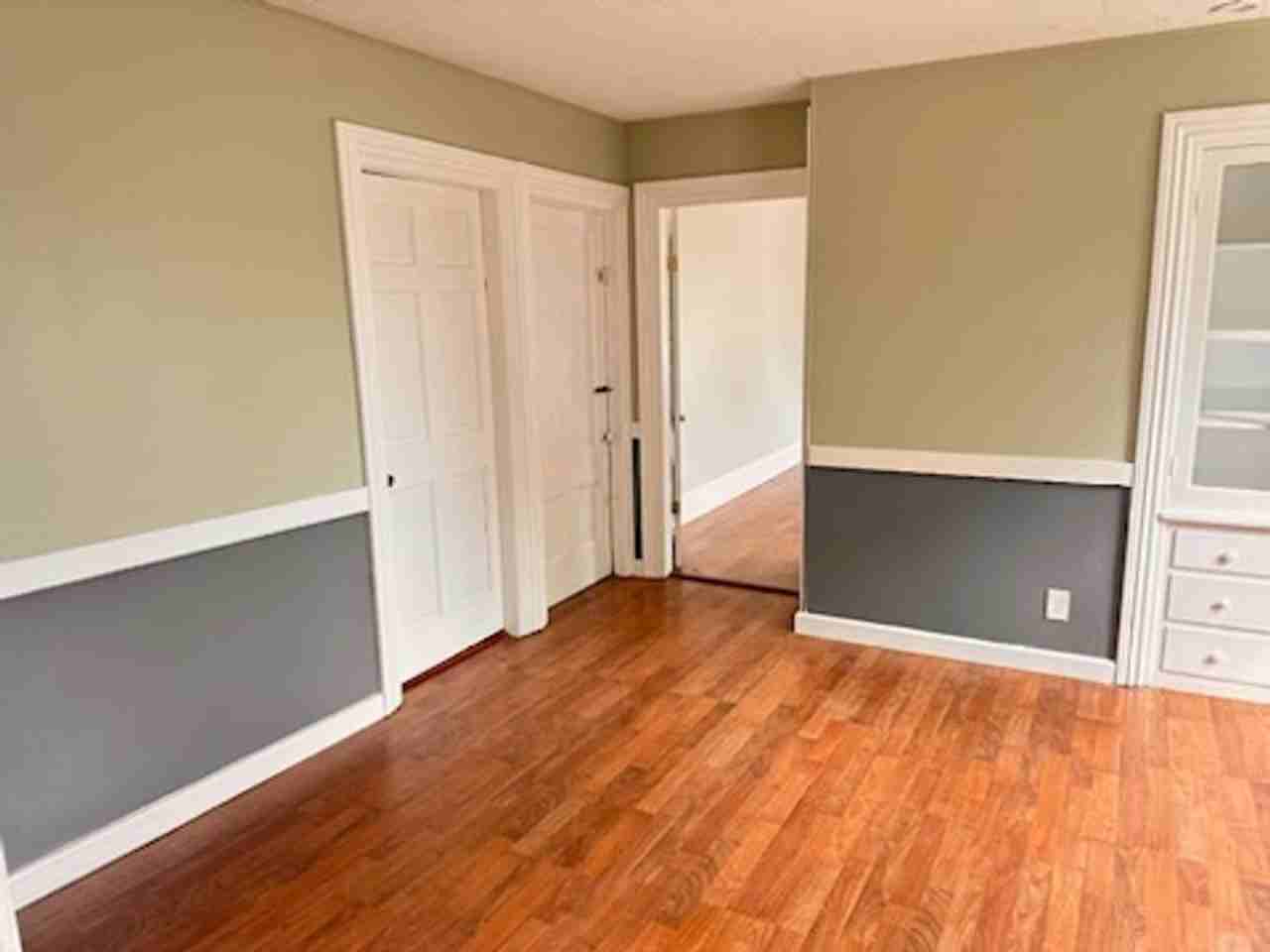 41 Bay St - Photo 2 of 9