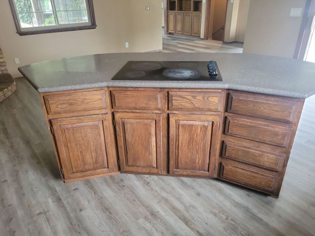 518 2nd Ave E - Photo 2 of 11