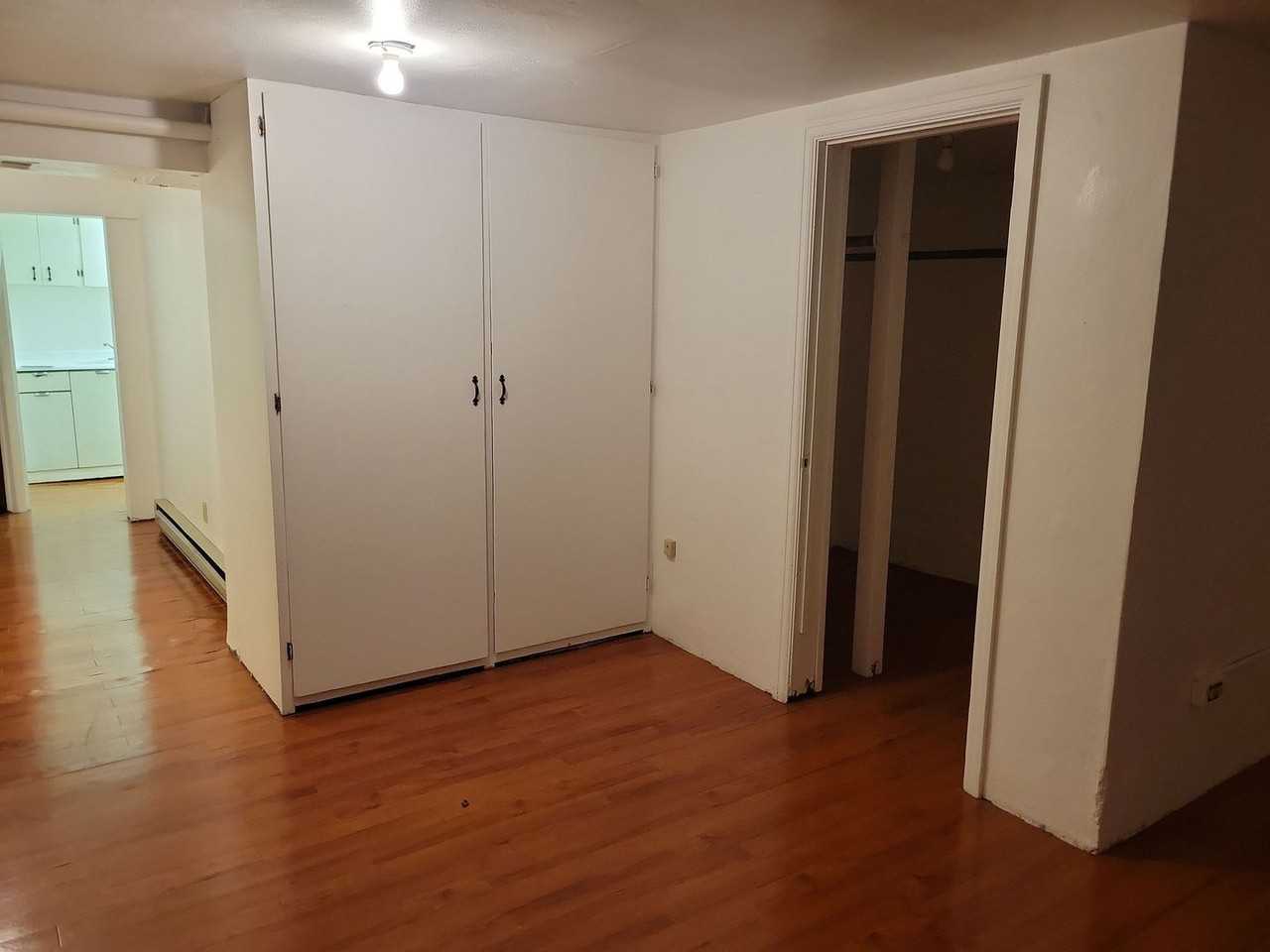 240 East Ave A - Photo 3 of 8