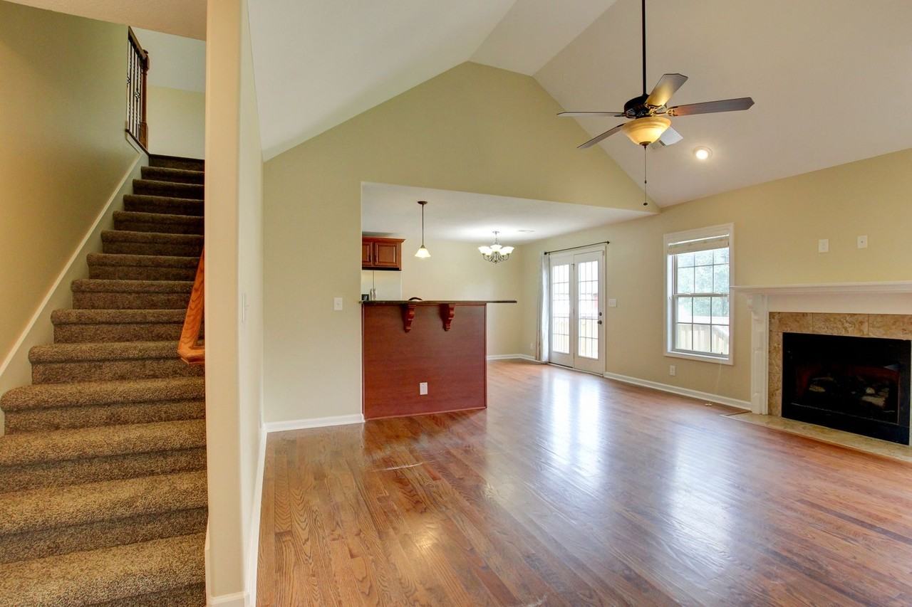 1403 Raven Rd - Photo 7 of 50