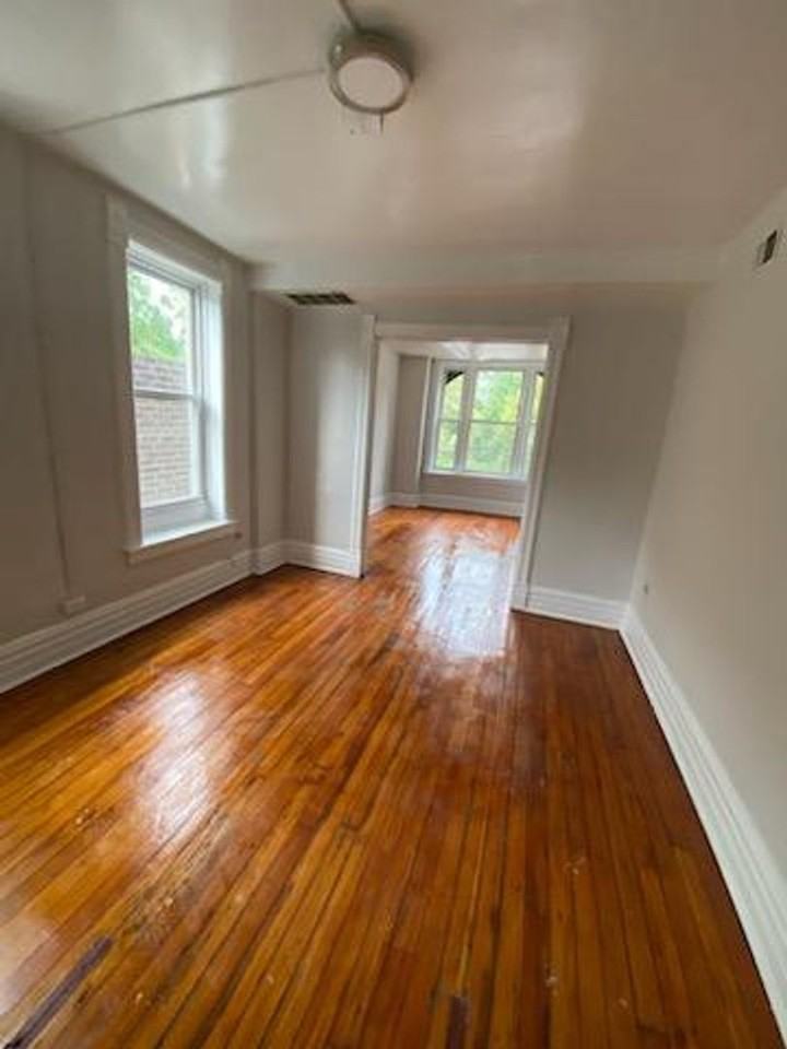 1631 S. California Ave - Photo 4 of 31