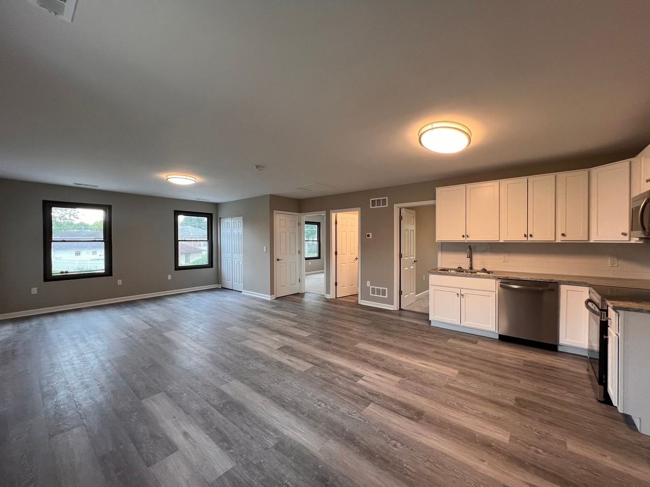 5477 Mauser St #D - Photo 6 of 20