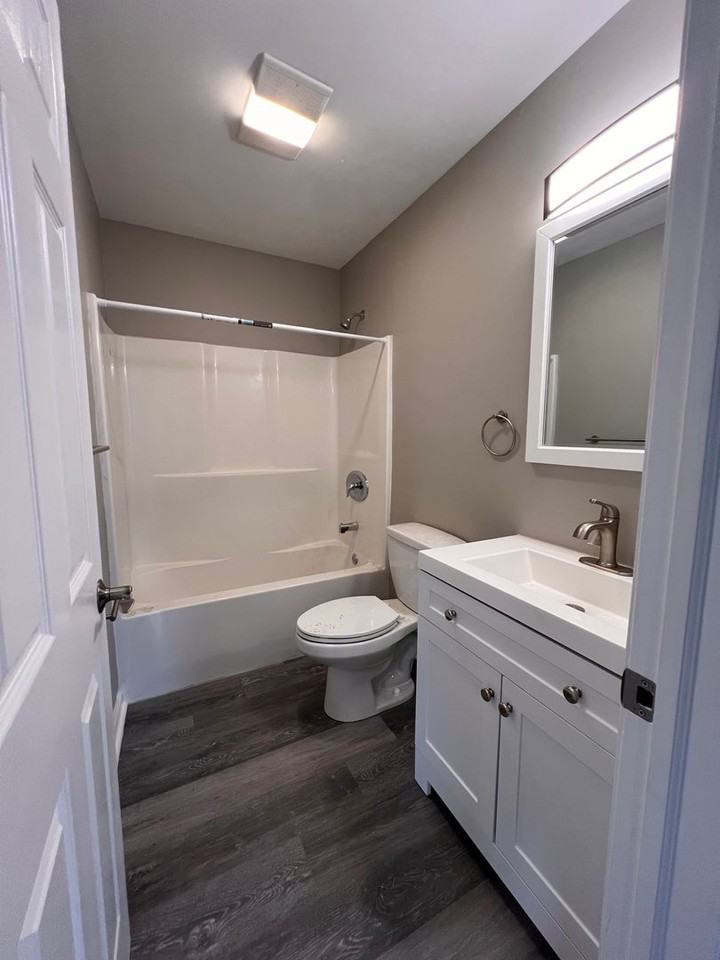 5477 Mauser St #D - Photo 7 of 20