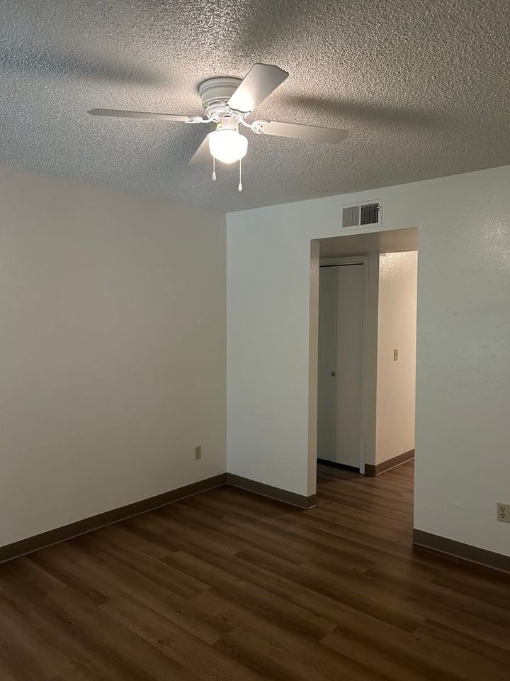 833 Elm St. - Photo 3 of 23