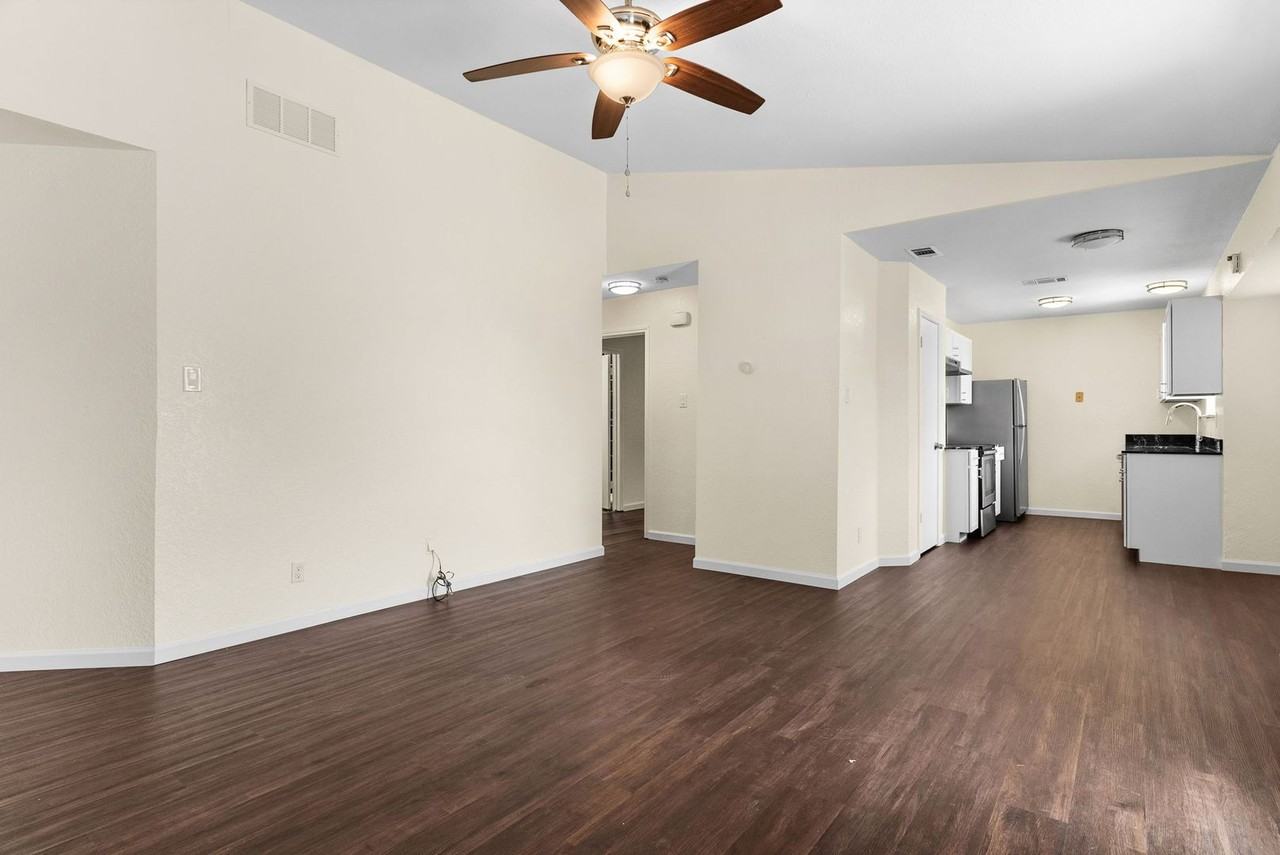2013 Hinkle Ave - Photo 3 of 16