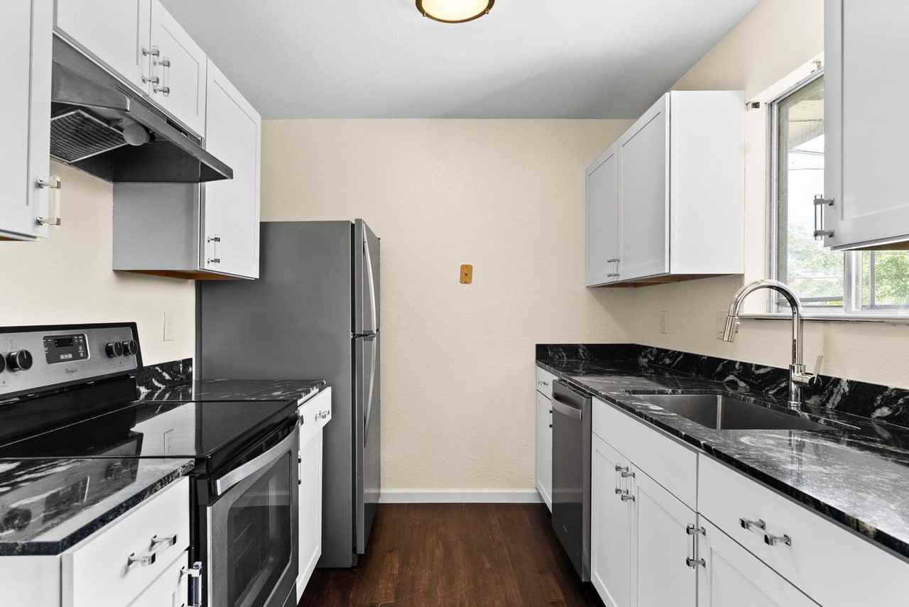 2013 Hinkle Ave - Photo 5 of 16