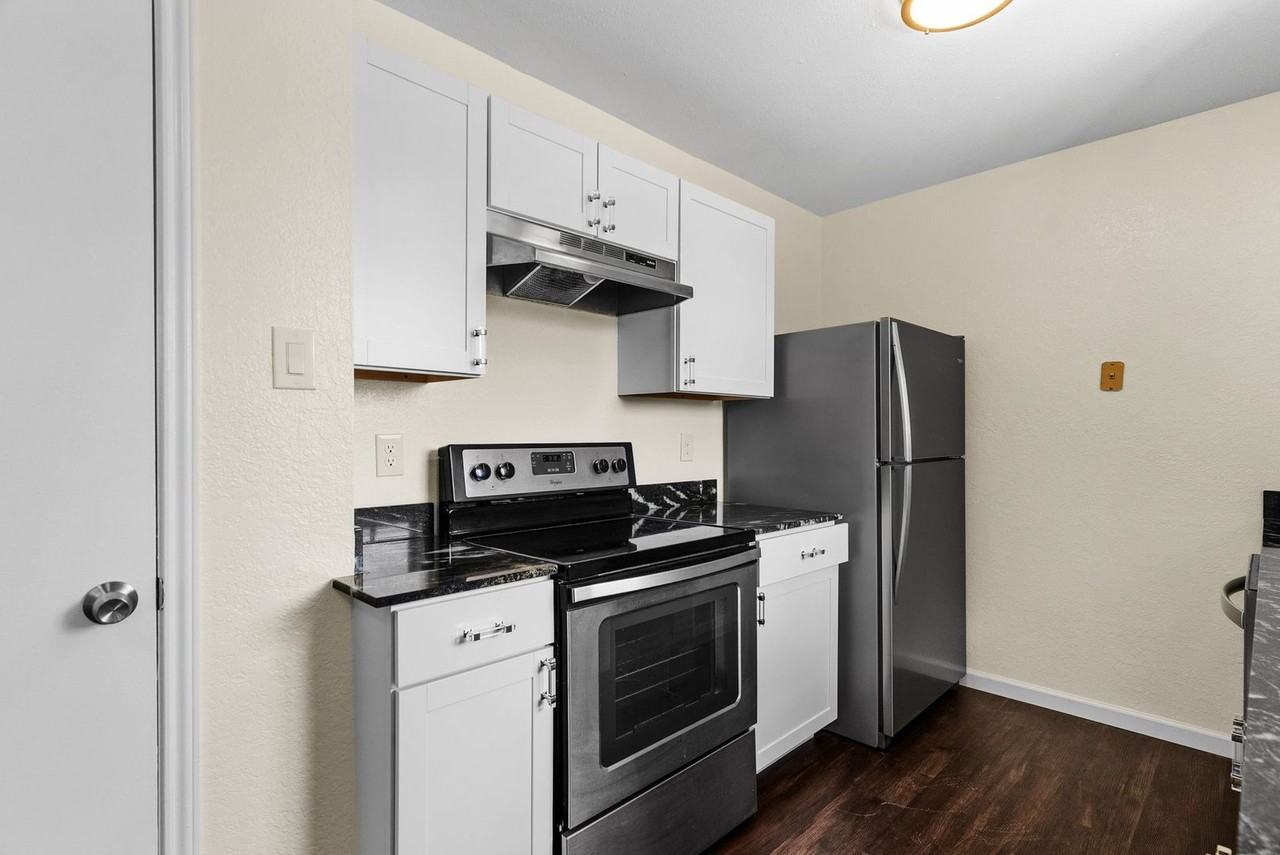2013 Hinkle Ave - Photo 6 of 16