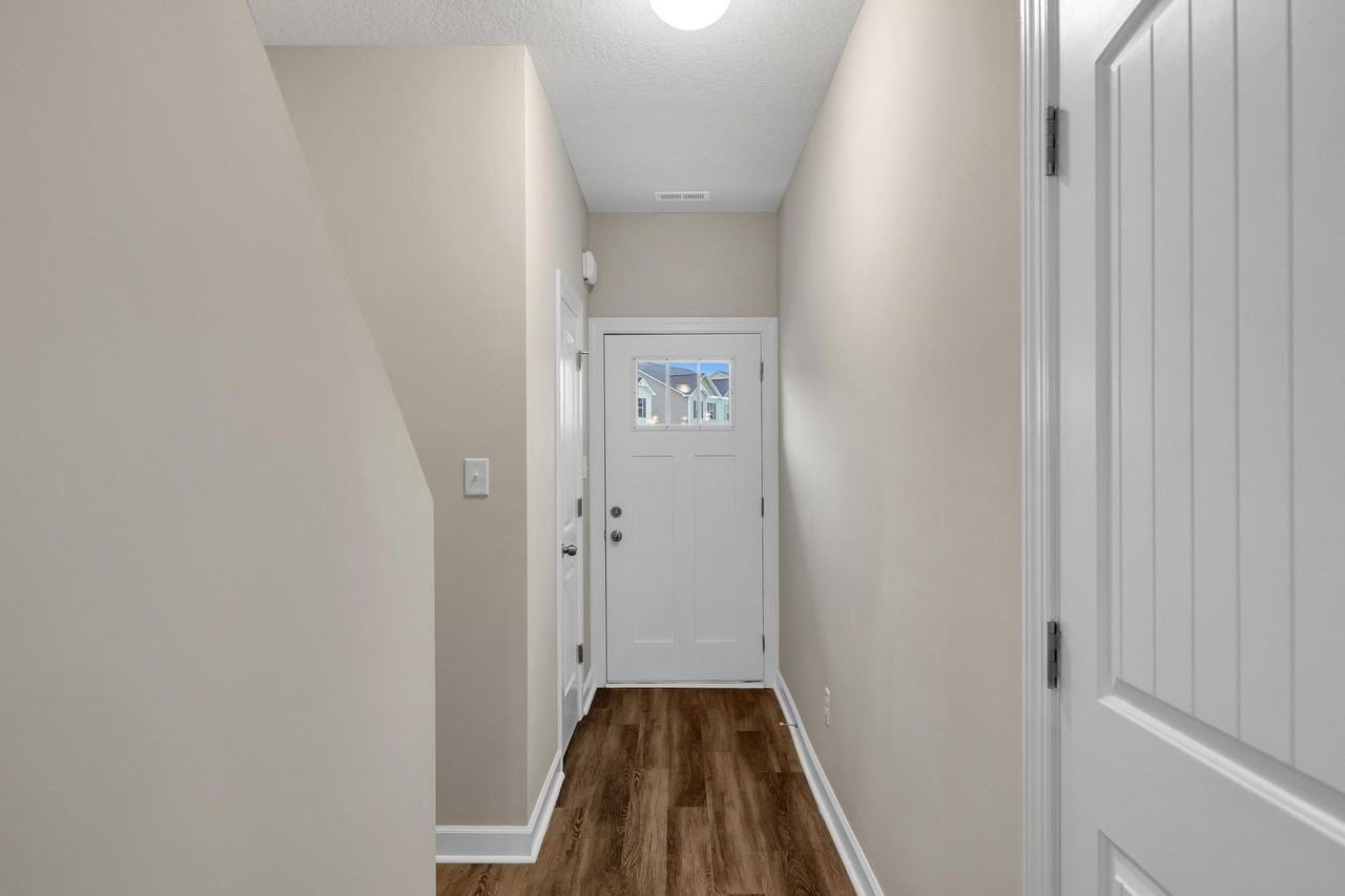 253 Shallowbag Bay Ln - Photo 5 of 26