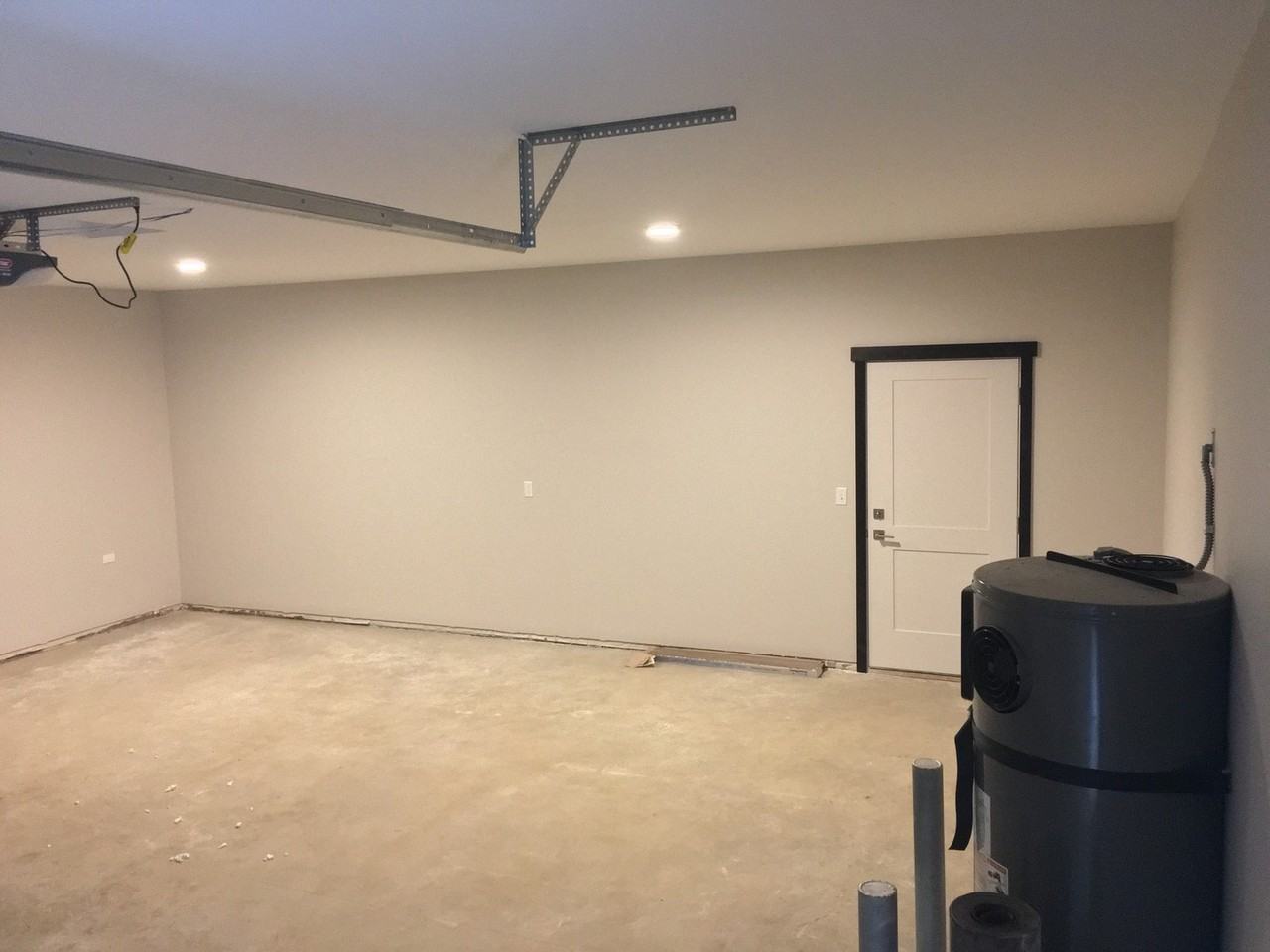 2303 N Landon Ln - Photo 7 of 32