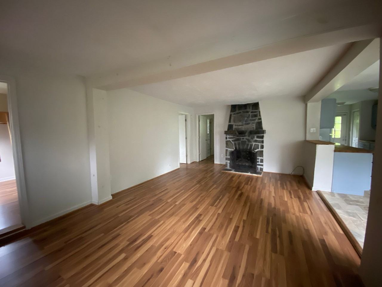 726 Middle Fork Rd - Photo 4 of 32