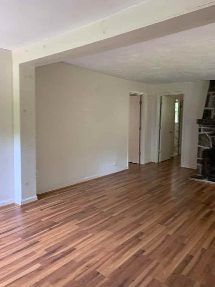 726 Middle Fork Rd - Photo 5 of 32