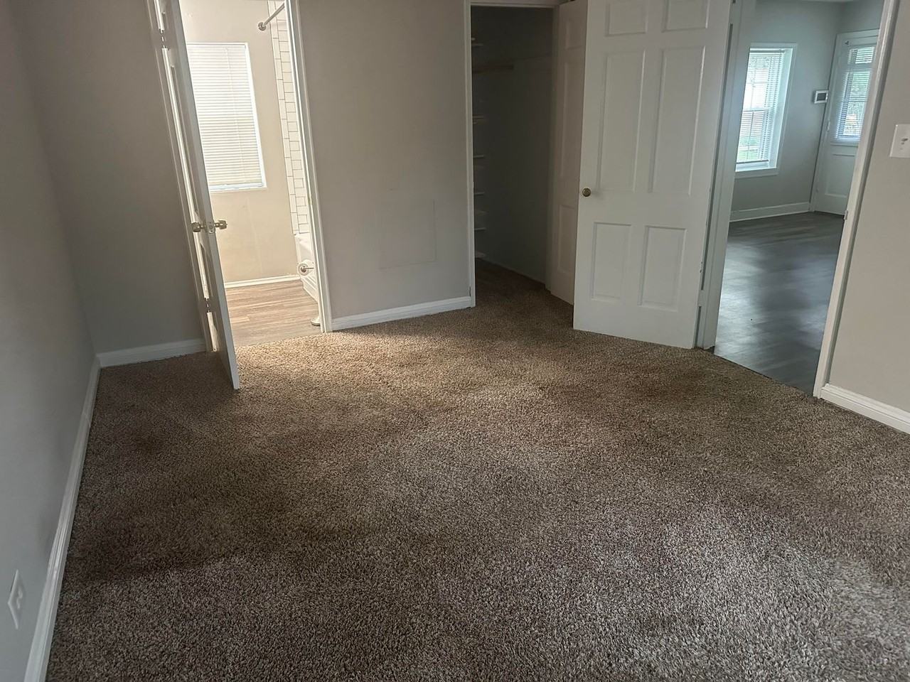 106 E Scranton Ave - Photo 2 of 7