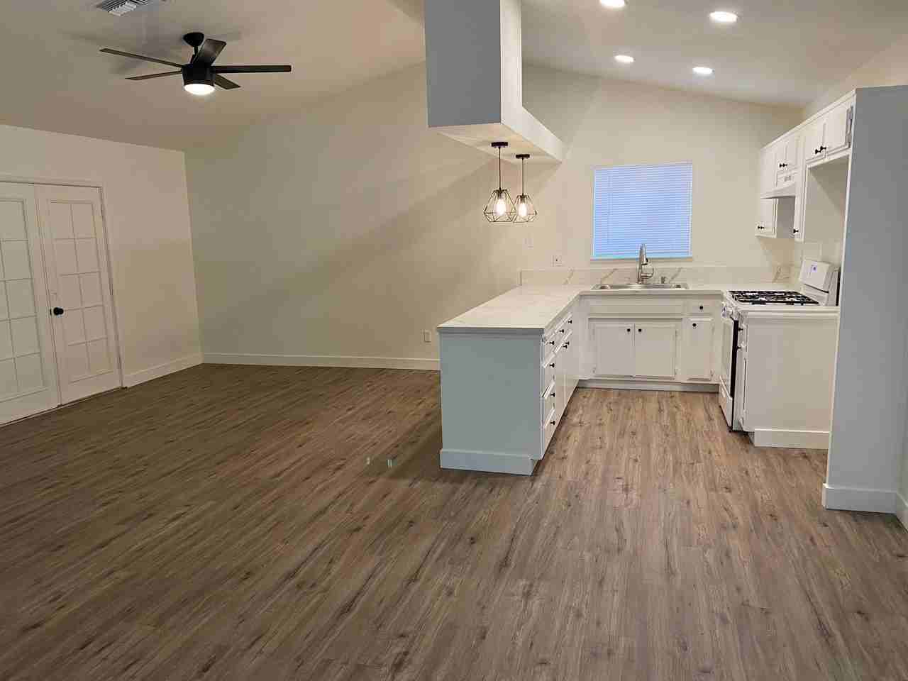 5917 Stone Bridge Ln - Photo 2 of 10