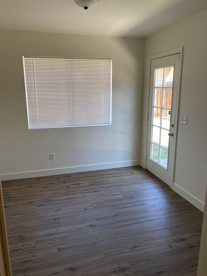 5917 Stone Bridge Ln - Photo 4 of 10