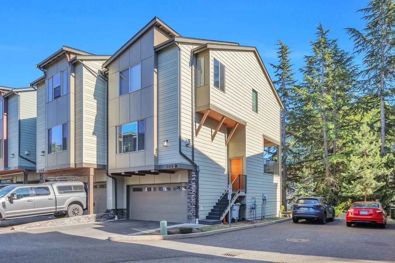 309 S 47th St #B - Photo 2 of 26