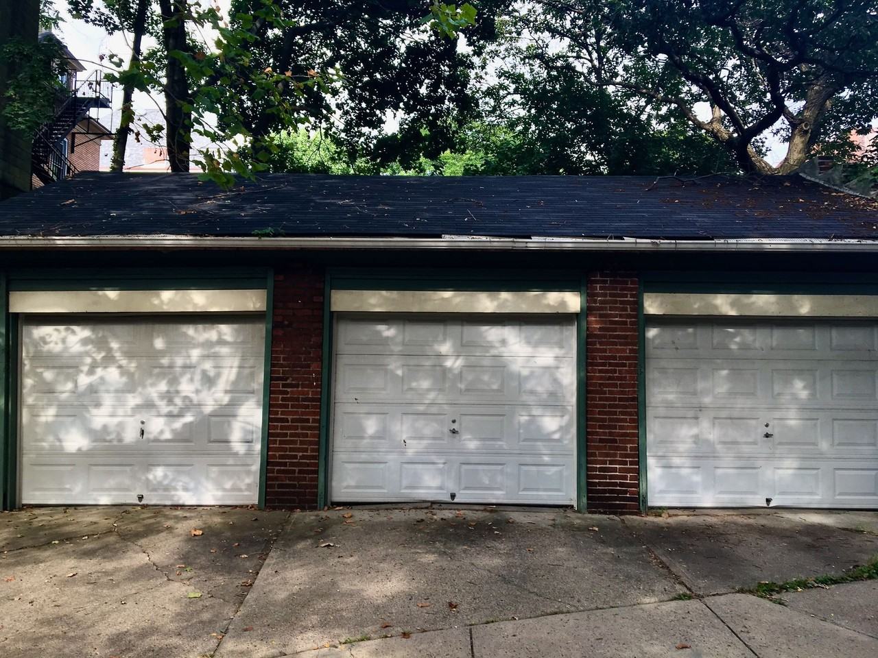 *** Regent Square Apartment For Rent * Available Now * Pet Friendly * Spacious & Modern * Renovated * Tour Today *** - Photo 2 of 2