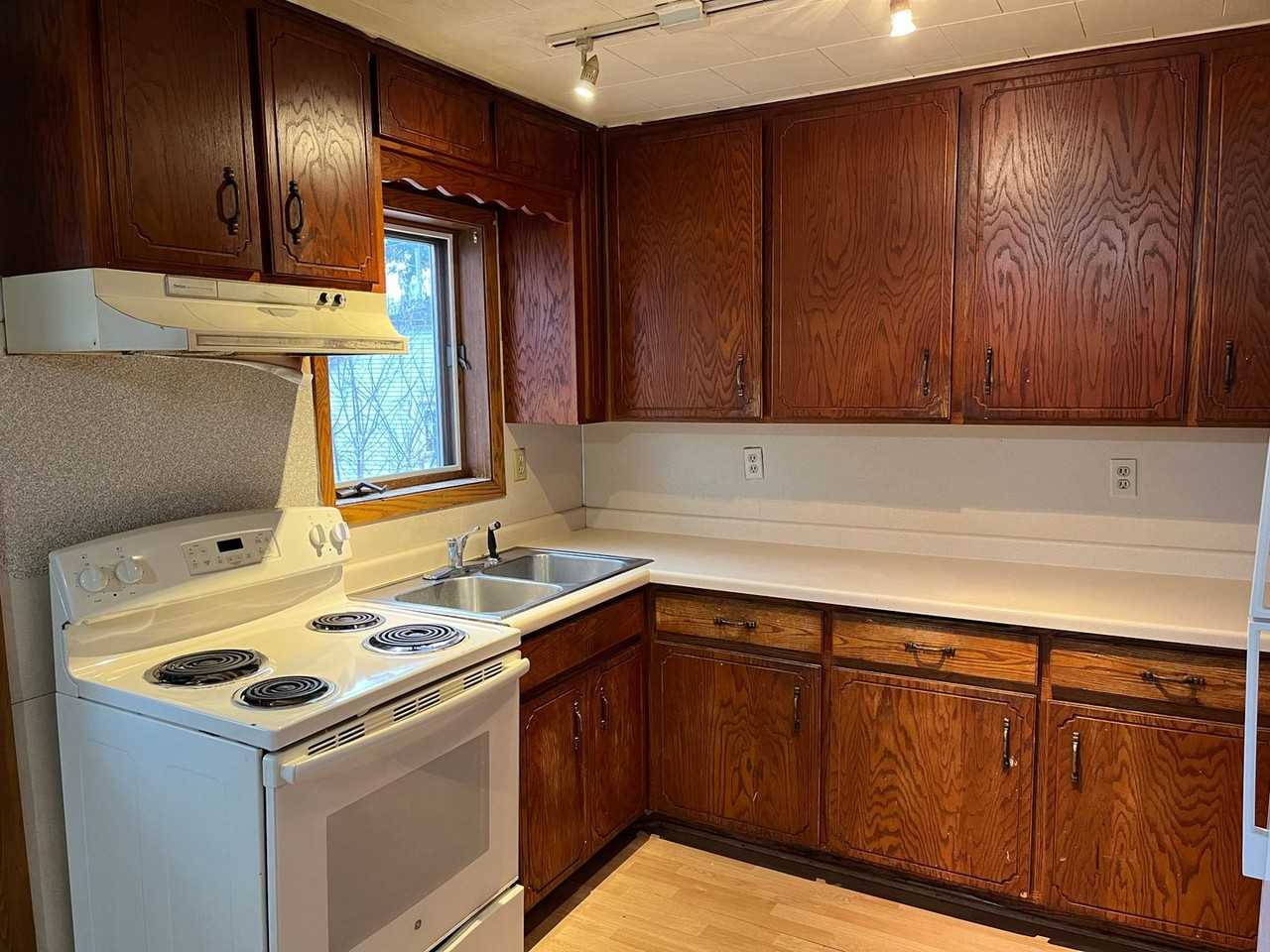 433 County Rd N - Photo 3 of 15