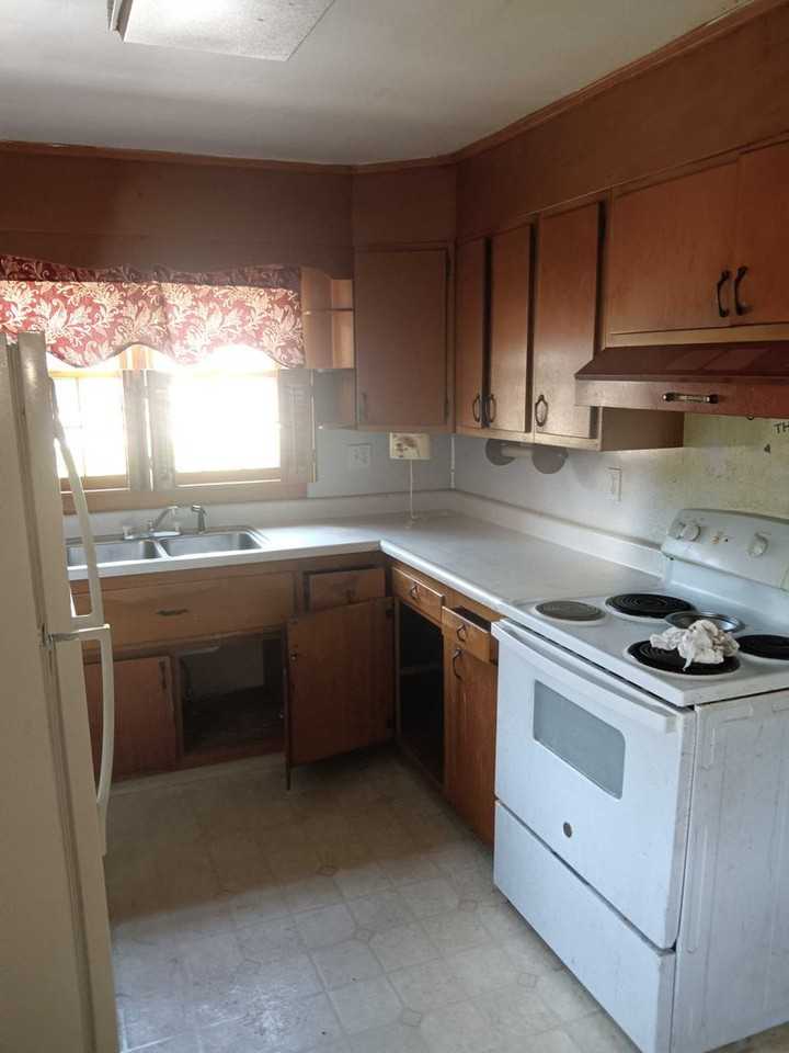 102 S Marion Ave - Photo 3 of 9