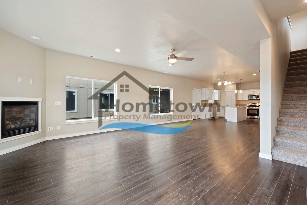 12116 W Wellington Ave - Photo 6 of 33