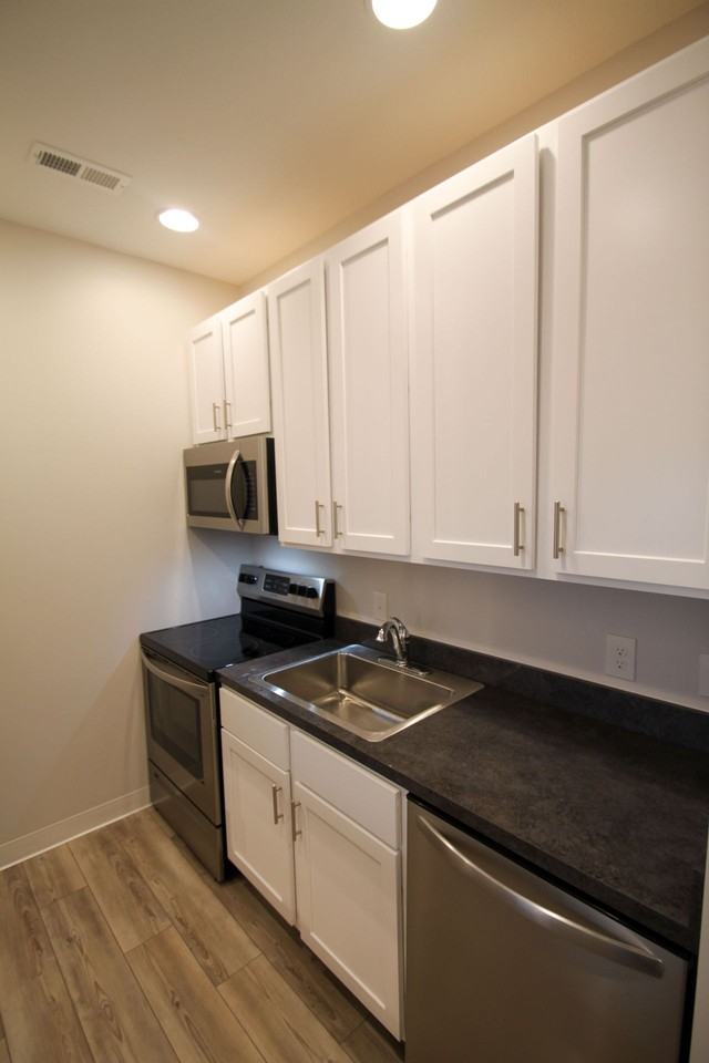 370 S Fifth St - Photo 6 of 28