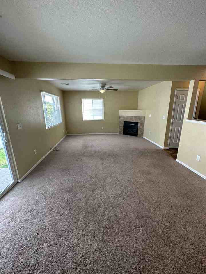 528 W 2nd St - Photo 3 of 10