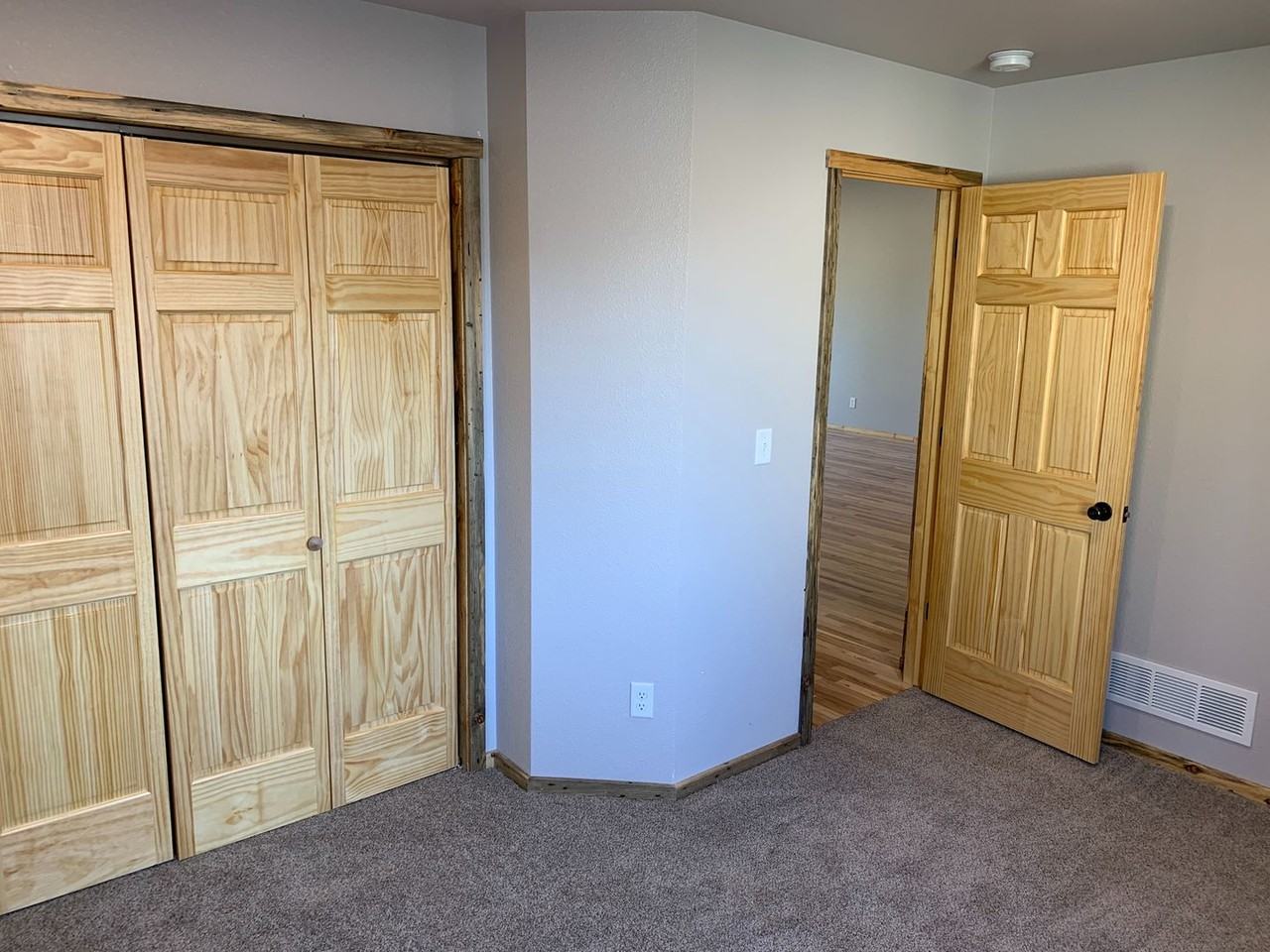 1315 Bette Ln - Photo 4 of 7
