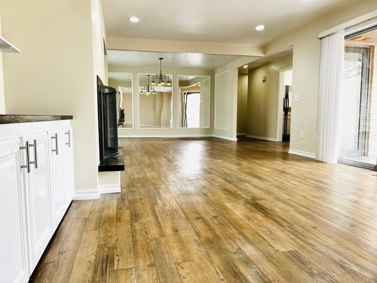 1238 Nw 63rd St - Photo 2 of 14