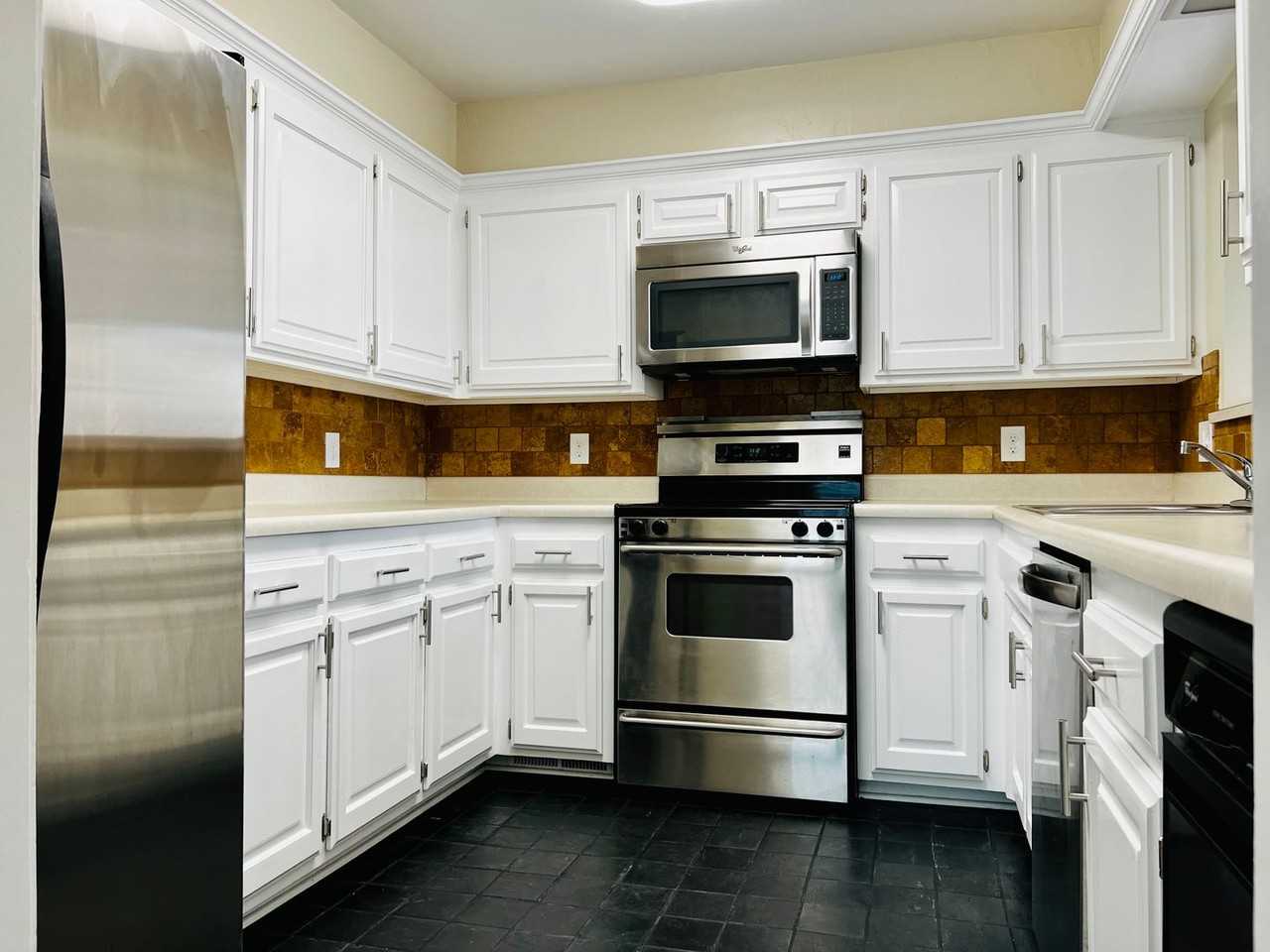 1238 Nw 63rd St - Photo 3 of 14