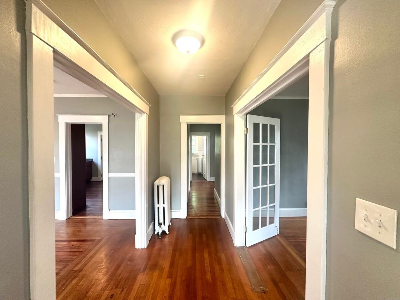 6 Wellington St - Photo 3 of 20