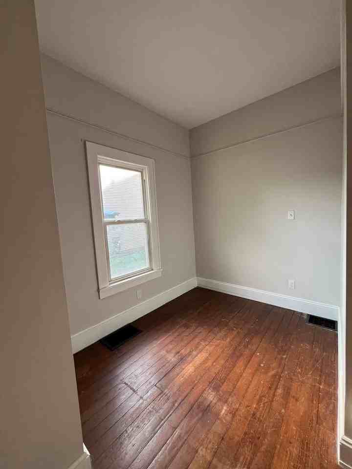 4 Waterworks Rd - Photo 7 of 12